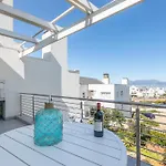 Big Bay Gem Fully Equipped, 5Mins To Beach And Views