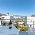 Big Bay Gem Fully Equipped, 5Mins To Beach And Views
