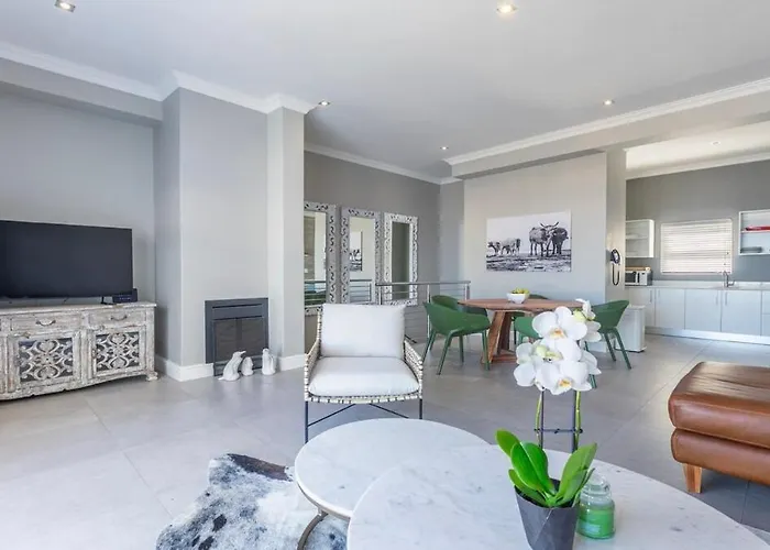 Big Bay Gem Fully Equipped, 5Mins To Beach And Views