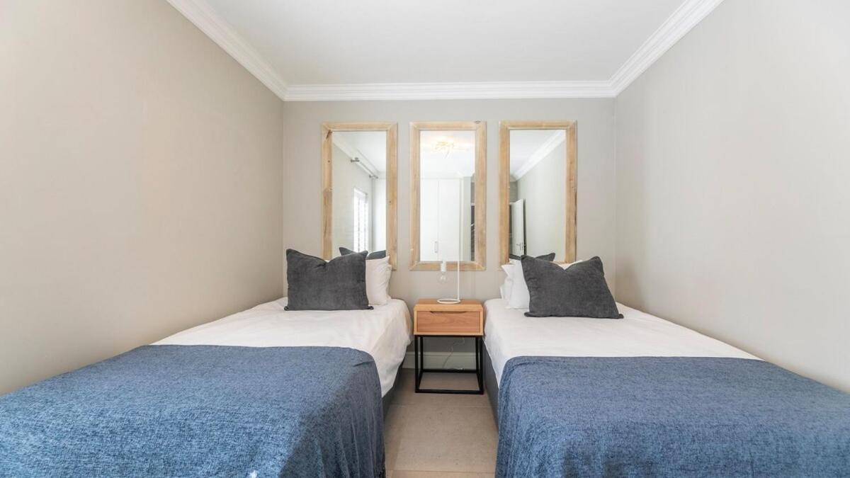 Big Bay Gem Fully Equipped, 5mins To And Views Holiday home Cape Town